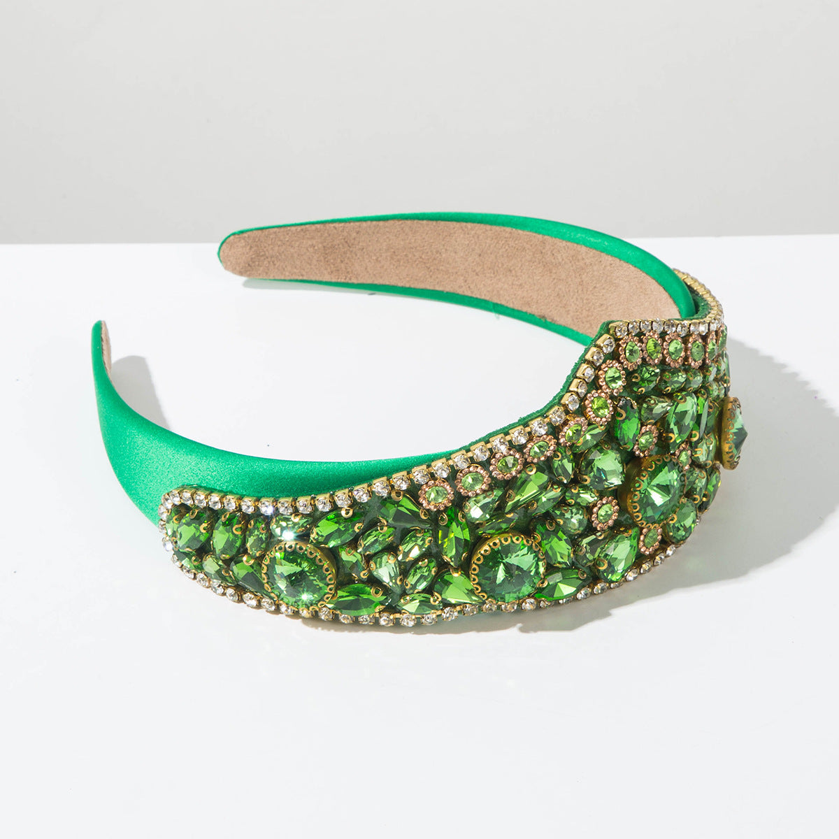 Wholesale Baroque retro wide edged diamond studded headband