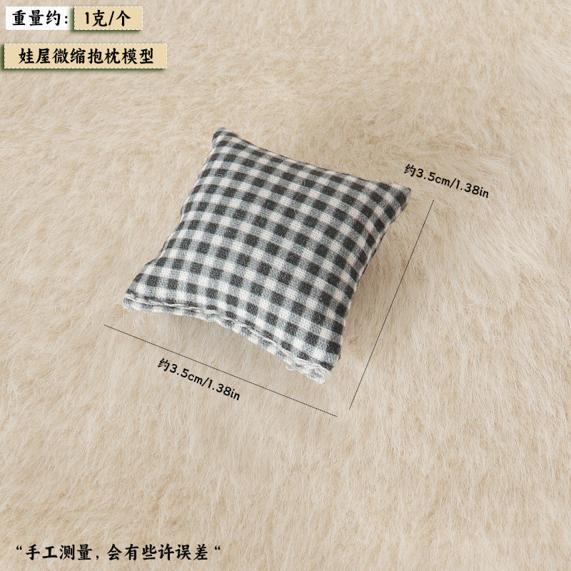 Wholesale Miniature Pillow Sofa Pillow Living Room Model Doll Accessories