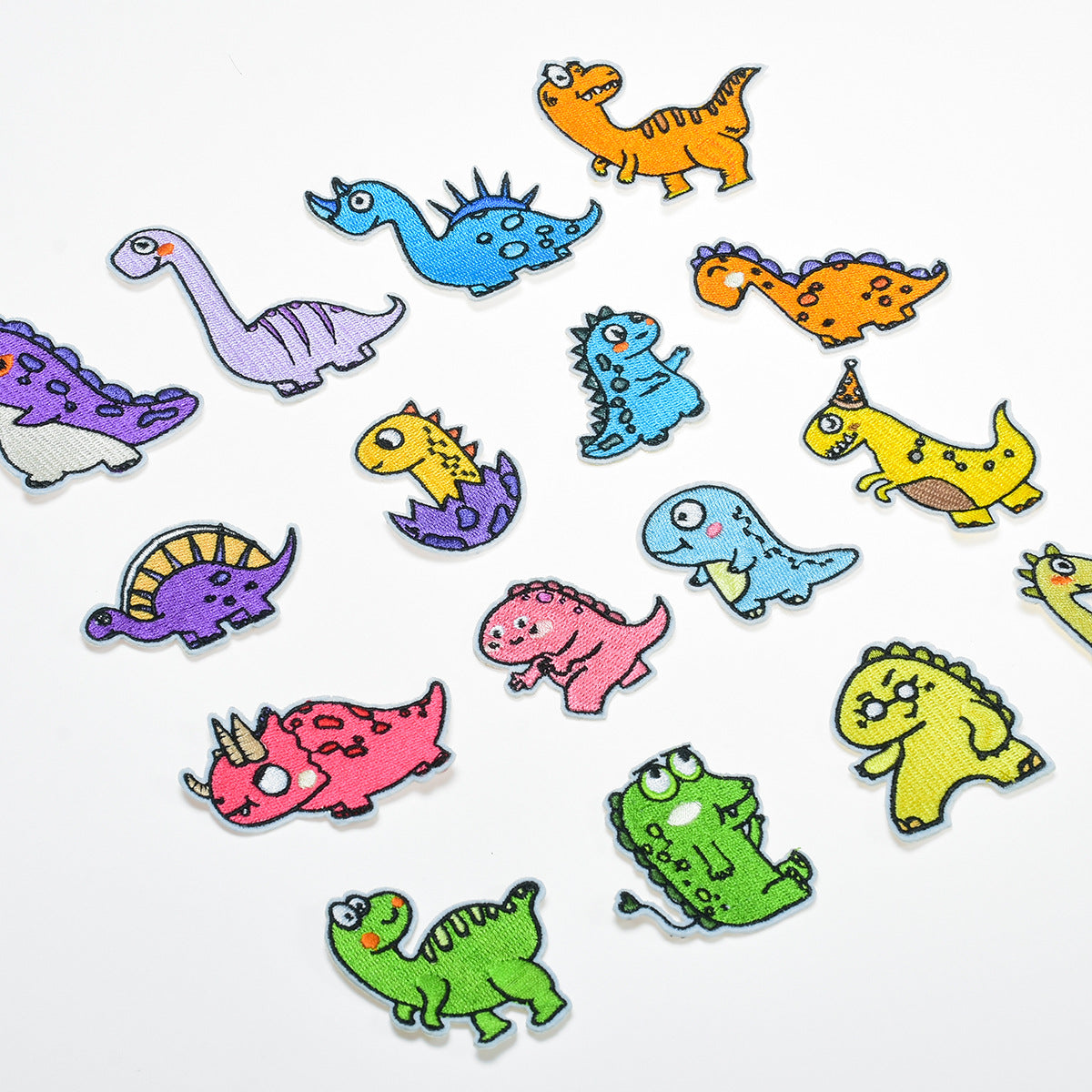 Wholesale Stylish Dinosaur Twill Embroidered Patch Iron On Applique For DIY Clothing And Bag Decoration