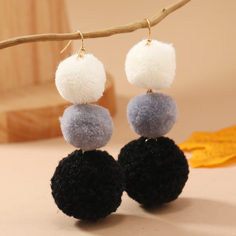 Wholesale Elegant Cute  Fluffy Gradient Pompom Earrings