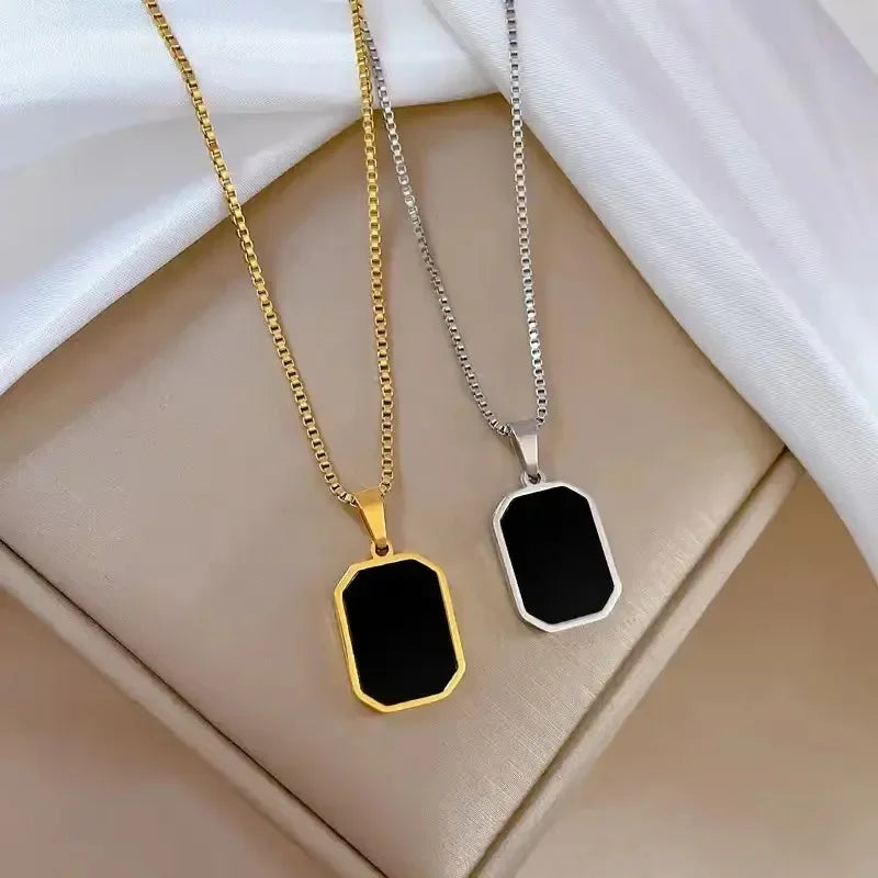 Wholesale Black rectangular necklace clavicle chain