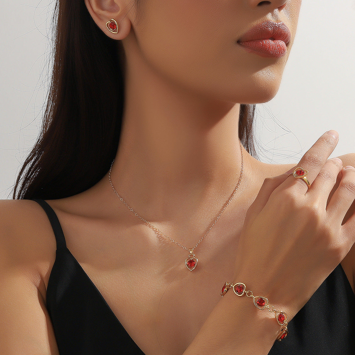 Wholesale 4pcs/pack Popular Hollow Love Earrings, Bracelets, Necklaces, Rings Jewelry