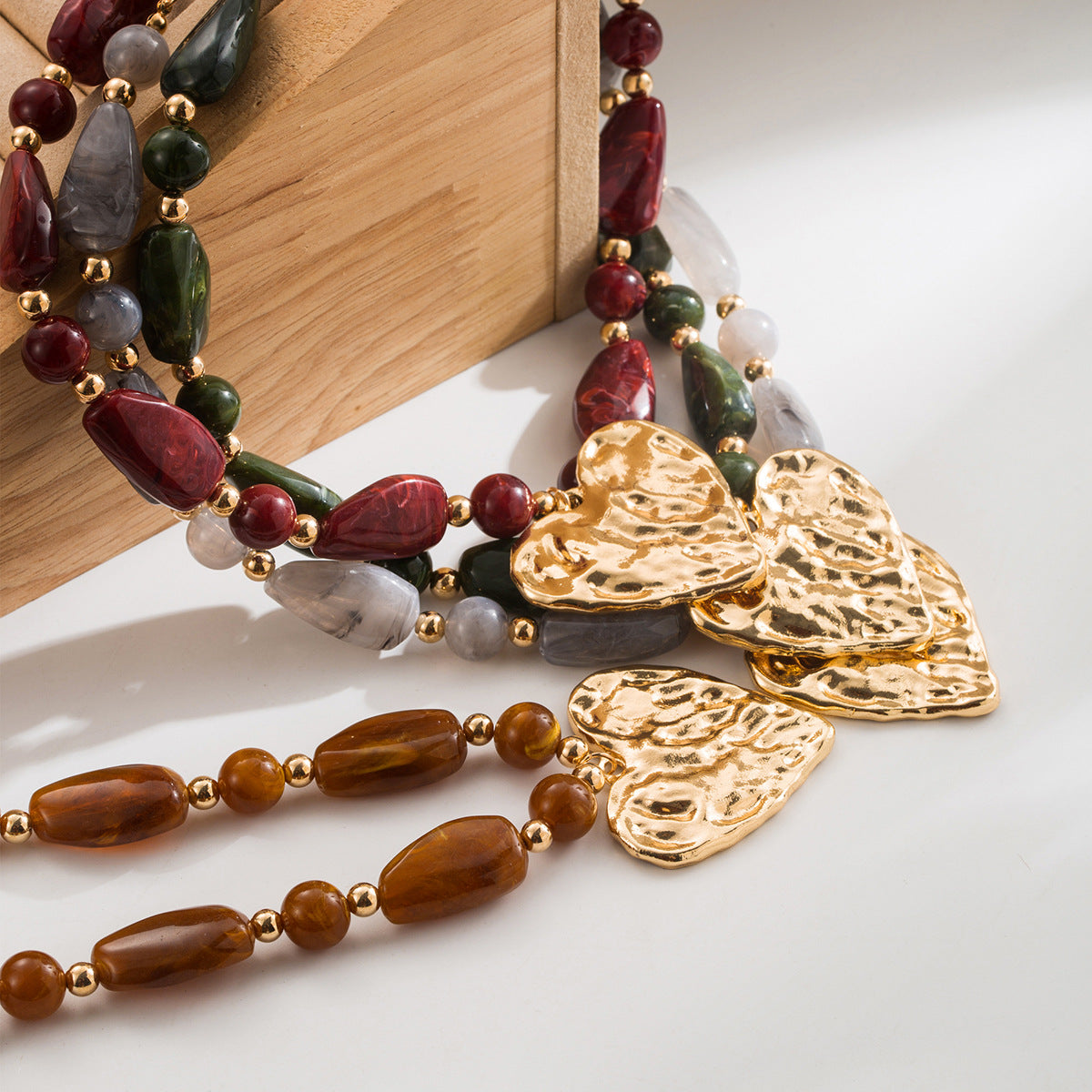 Wholesale Personalized irregular beaded clavicle necklace