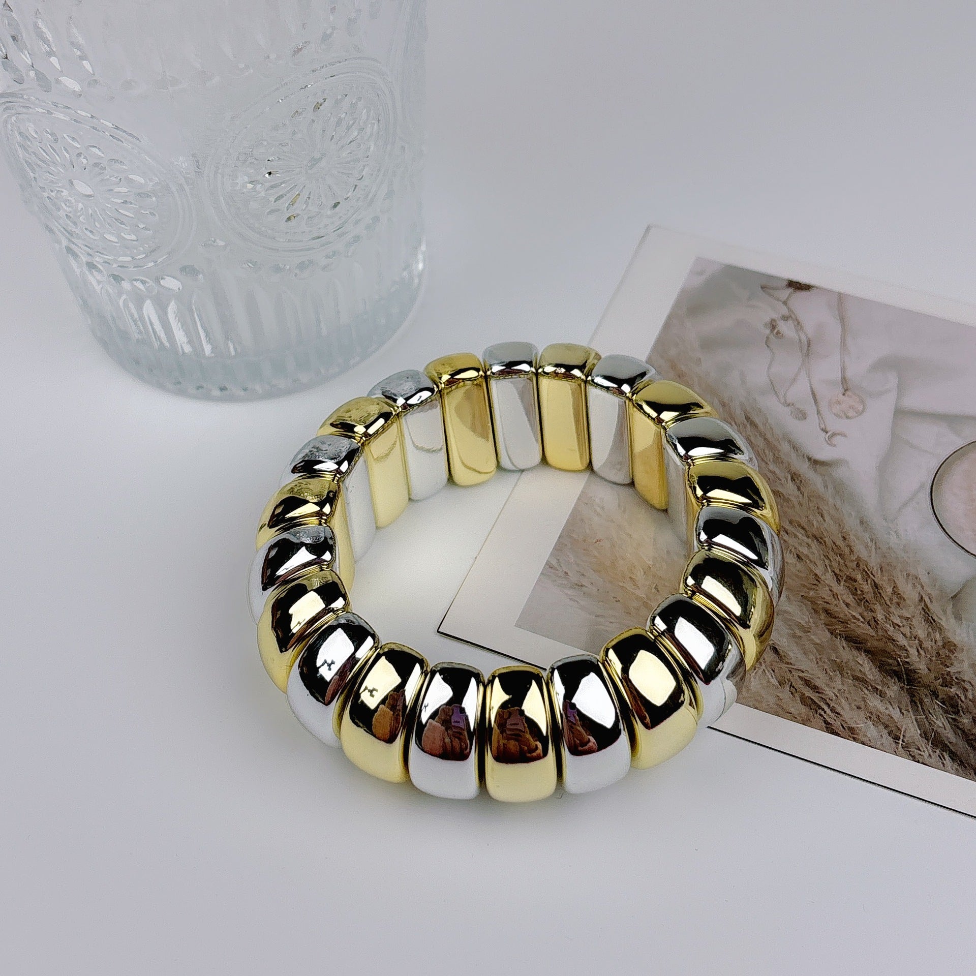 Wholesale simple spiral pattern snake oval beaded stitching bracelet