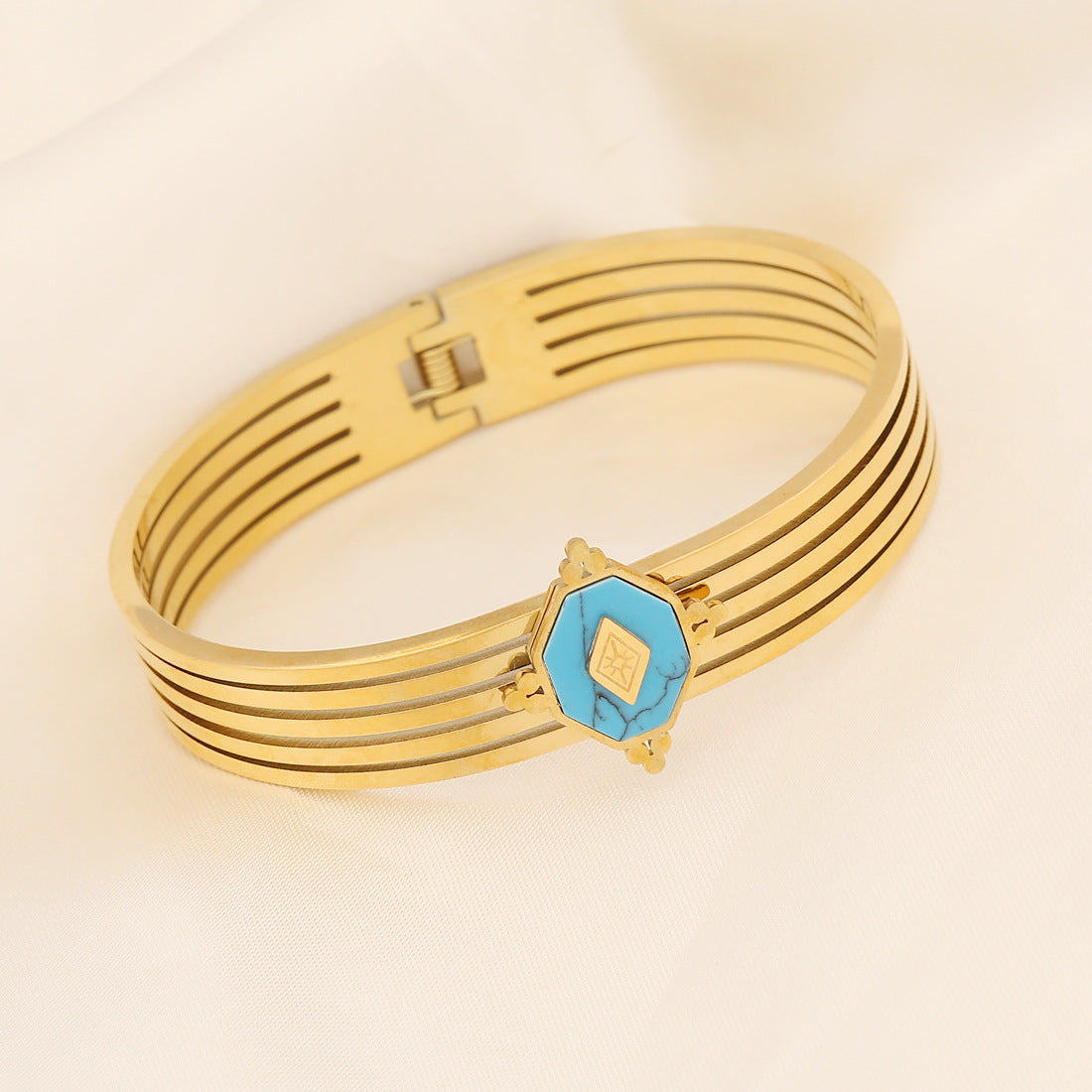 Wholesale Eye Fashion Full Diamond Stainless Steel Bracelet