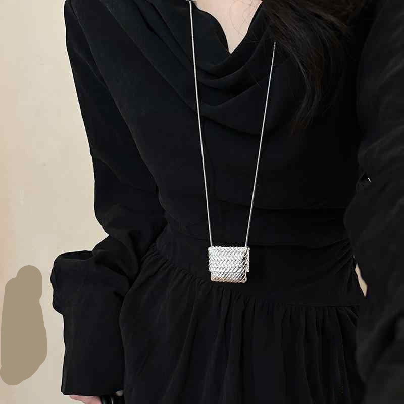 Wholesale Small personality cold style long sweater chain