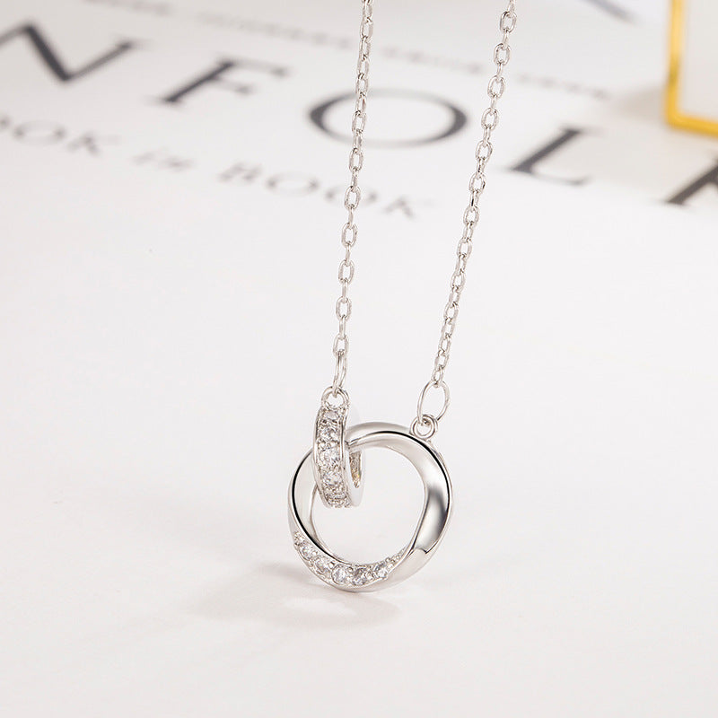 Wholesale Diamond-encrusted double-ring Mobius ring couple necklace for men and women light luxury niche high-end Valentine's Day gift