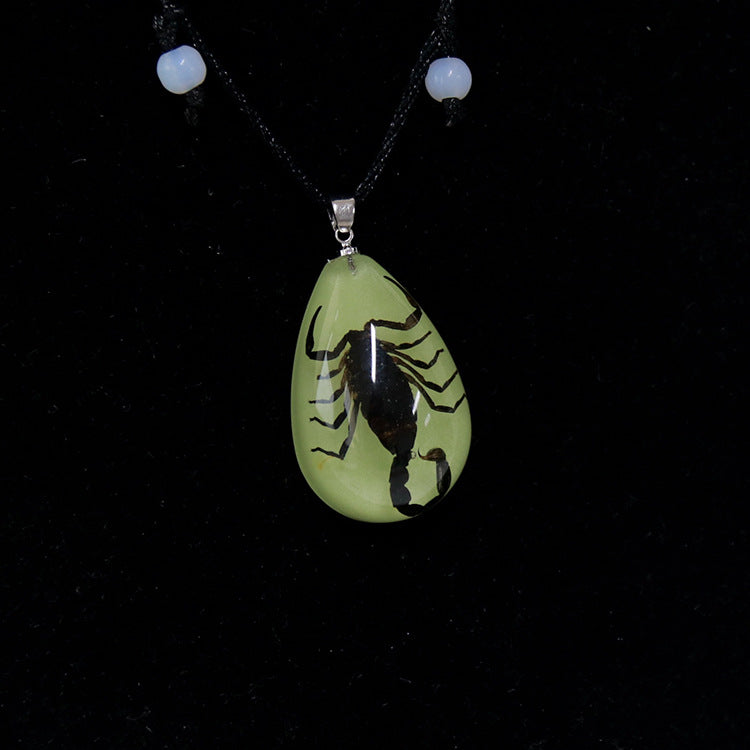 Wholesale  6pcs/pack  Resin Insect Necklace with Glowing Insect Amber Pendant