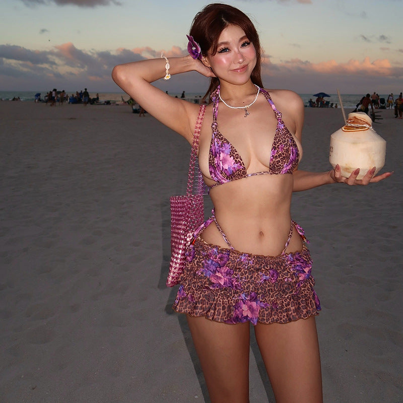 Wholesale Summer hot girl print tie skirt three piece set