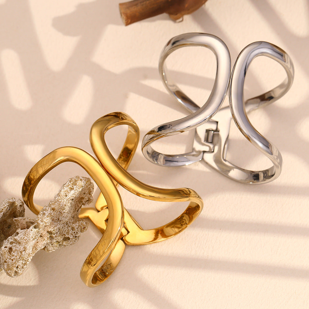 Wholesale Niche Design Sense Explosions Bracelet Stainless Steel Plated  Large Bracelet