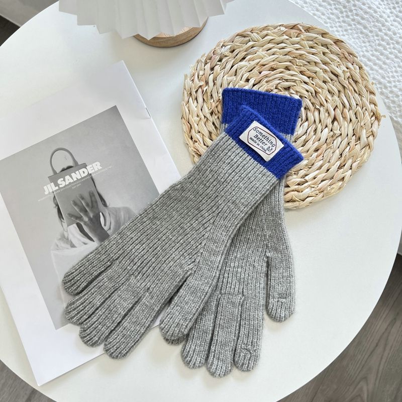 Wholesale Autumn and Winter Color-blocked Knitted Woolen Gloves with Touch Screen Minute Hands
