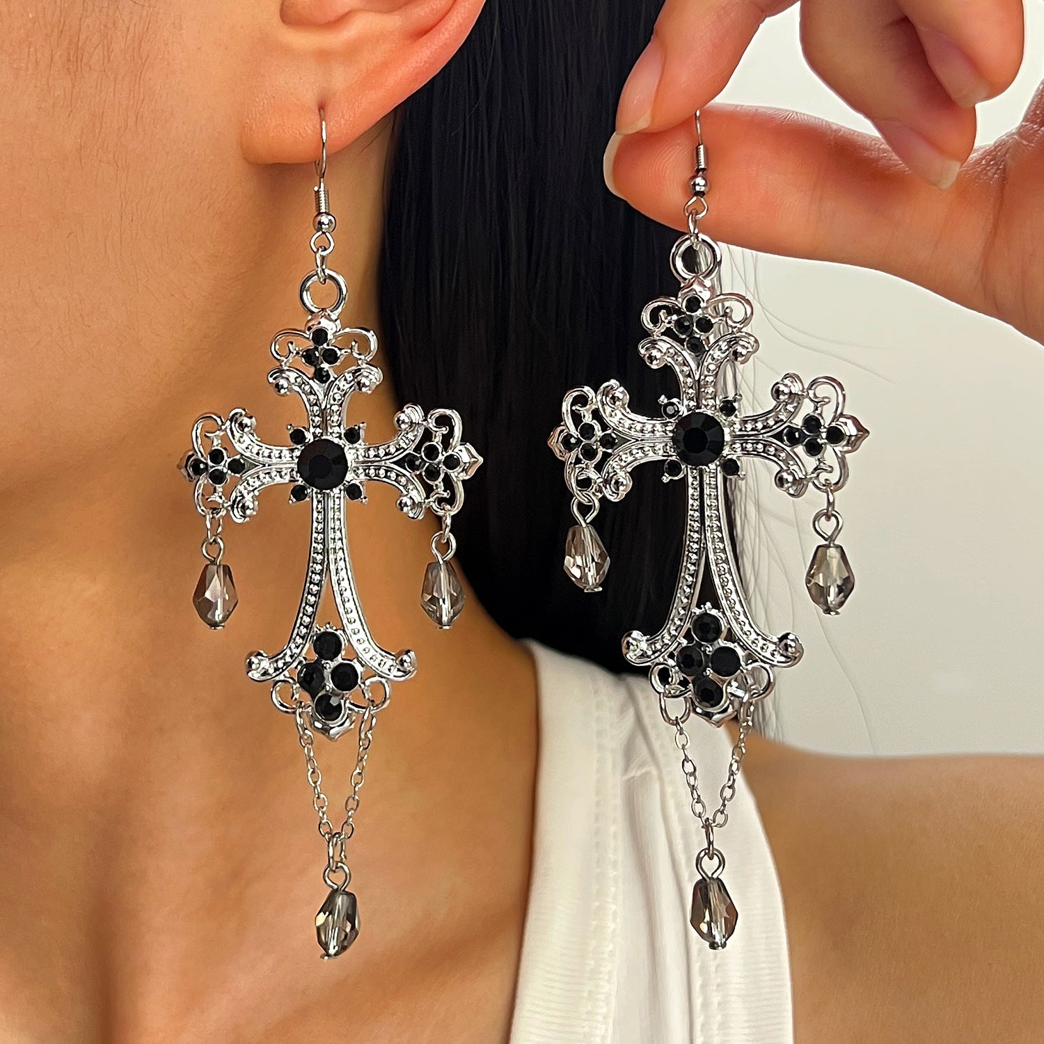 Wholesale Gothic  Blood Drop Heart Cross Earrings Alloy Electroplated Boutique Jewelry Accessory For Resale