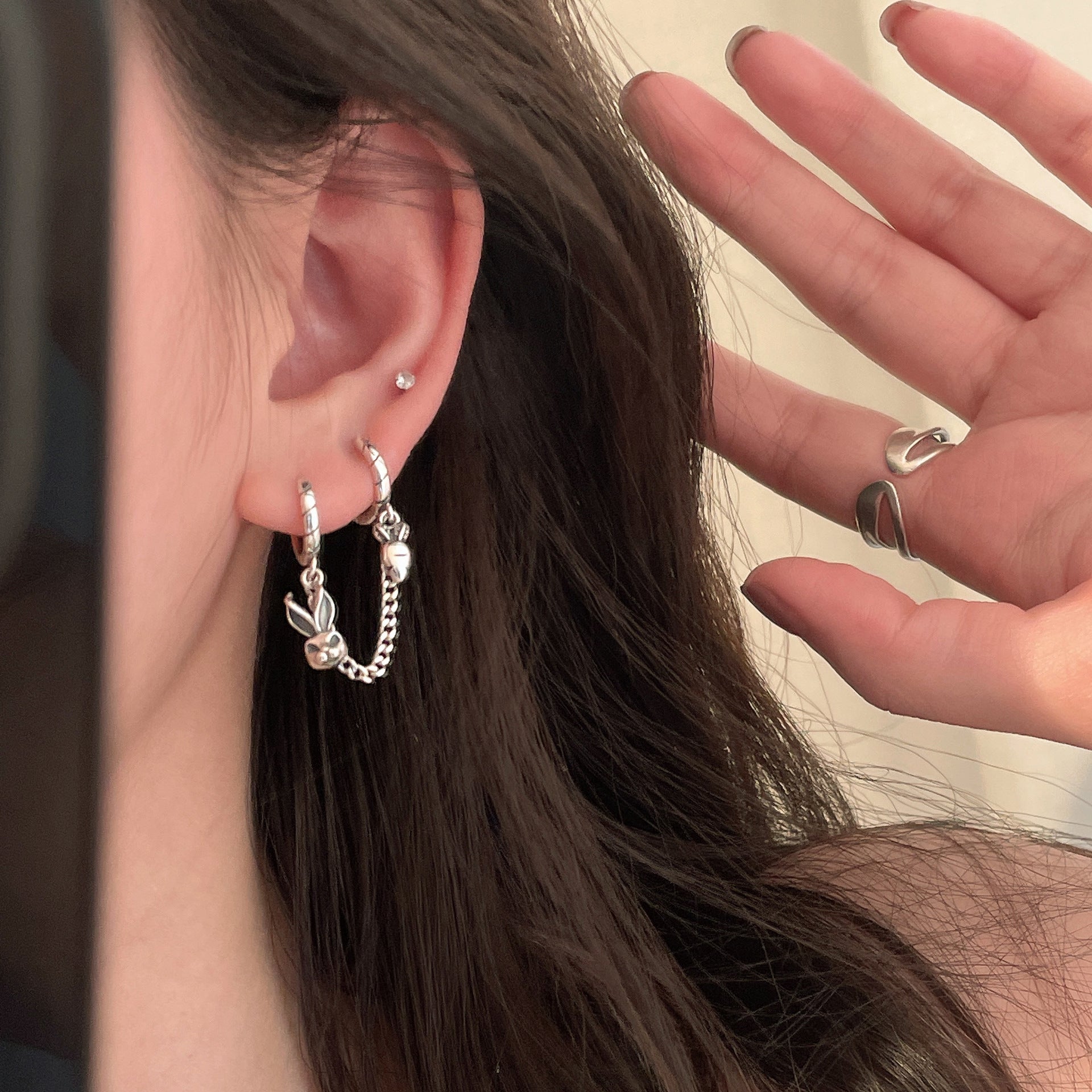 Wholesale s925 sterling silver rabbit carrot single conjoined ear bone double minority ear buckle