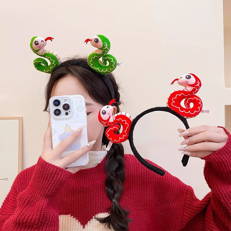 Wholesale Year of the Snake Headband  Cute Funny Plush Wash Hair Cards Small Snake Zodiac Headwear Children's Spring Festival