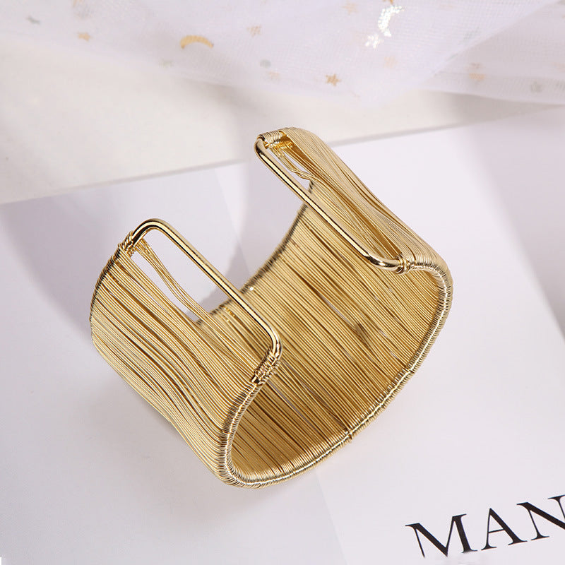 Wholesale Fashion Exaggerated Brushed Vintage Bracelet