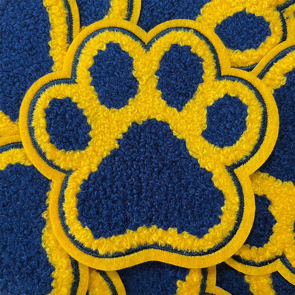 Wholesale Trendy Cat Paw Embroidered Patches Iron On DIY Towel Fabric Applique For Clothing Resale