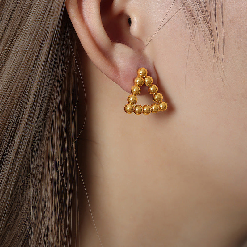 Wholesale Titanium Steel 18k Gold Vintage Steel Ball U-shaped Non-fading Earrings