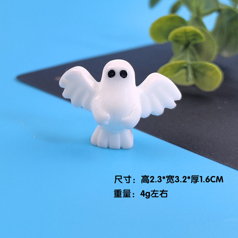 Wholesale  Bat Resin Ornament for Car Dashboard and Tabletop Decoration DIY Craft Supply