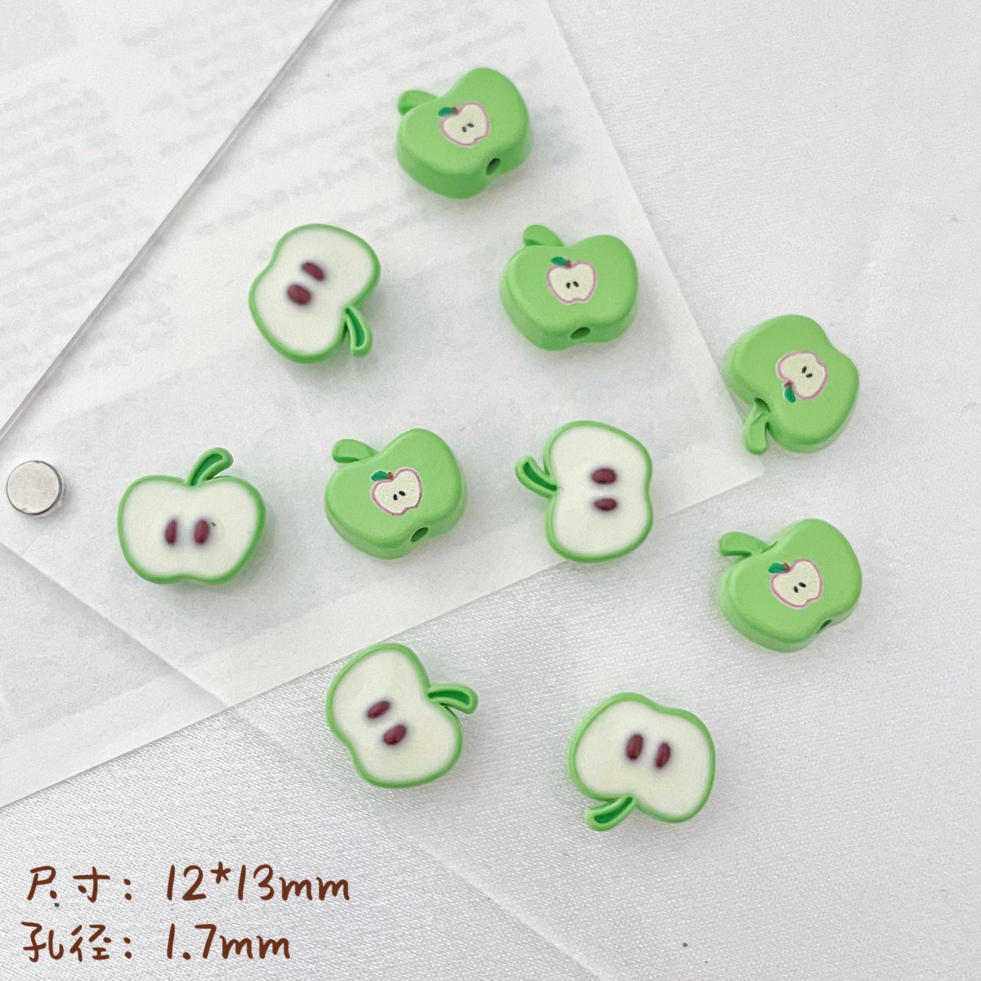 Wholesale 10pcs Cute red and green apple beads