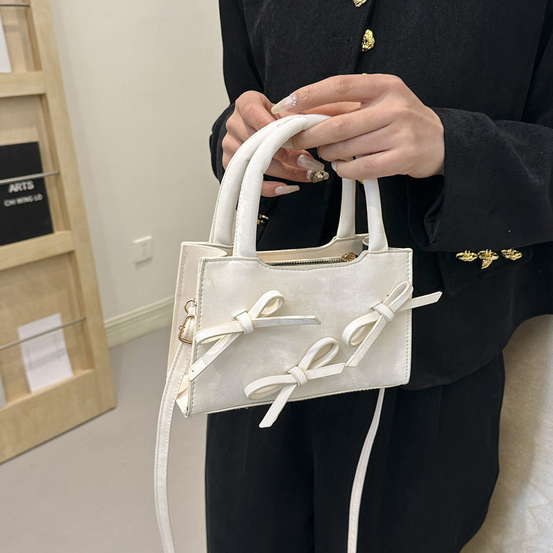 Wholesale Fashion Niche Versatile Hand-held Small Square Bag Popular Single Shoulder Handbag