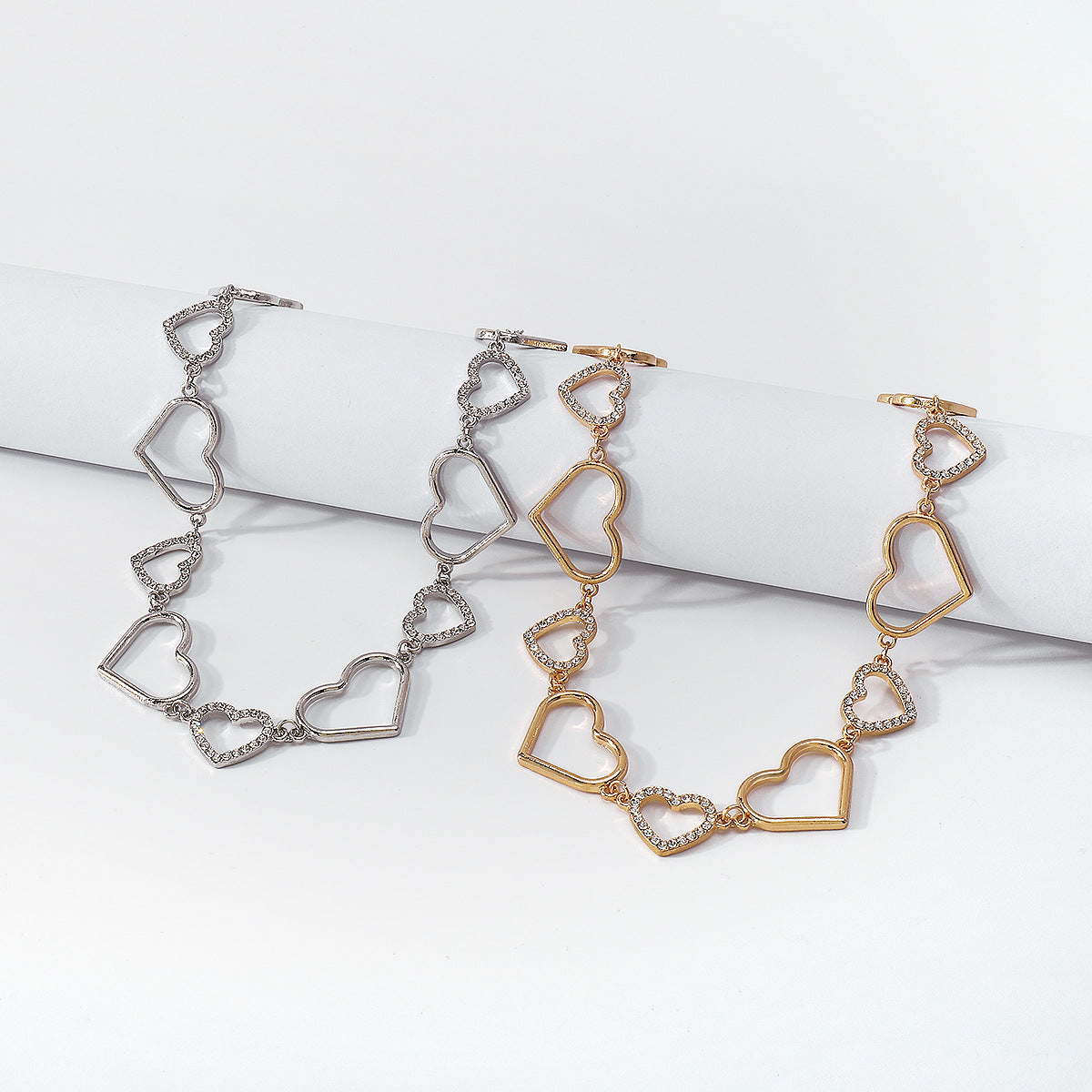 Wholesale Hollow Heart Alloy Necklace