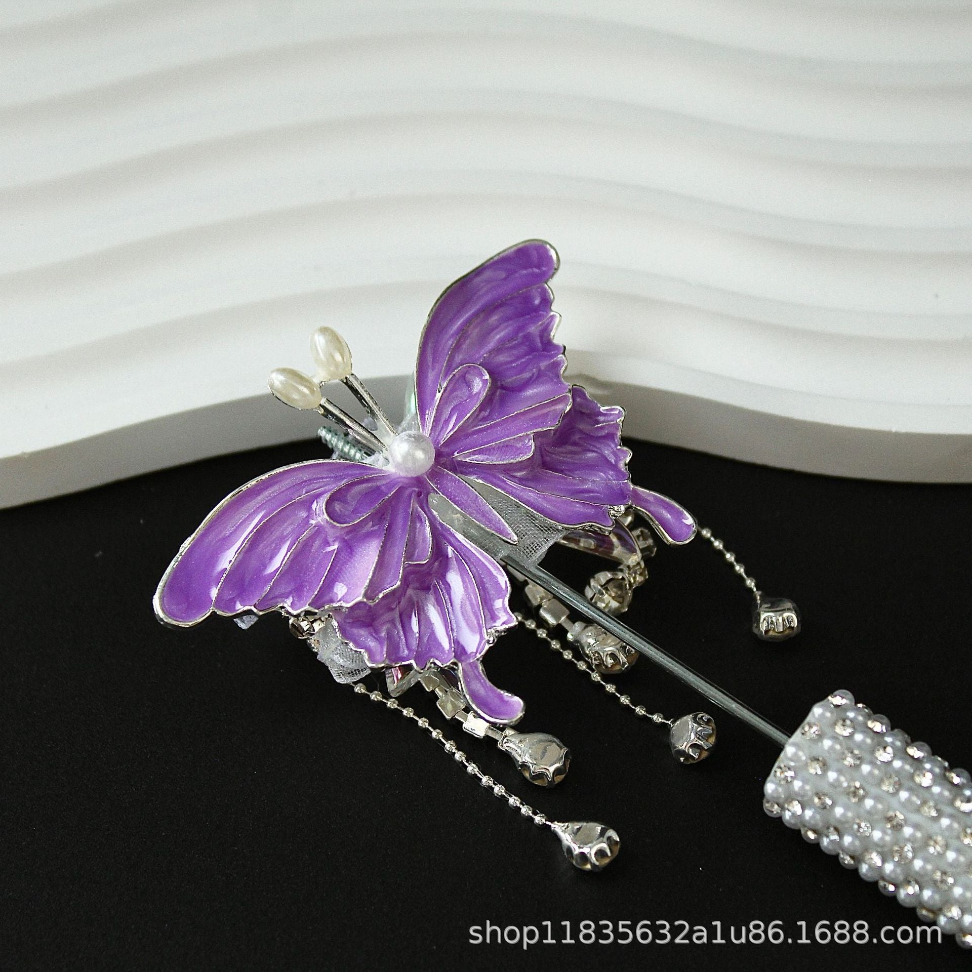 Wholesale 10pcs colored butterfly diamond ball tassel beads