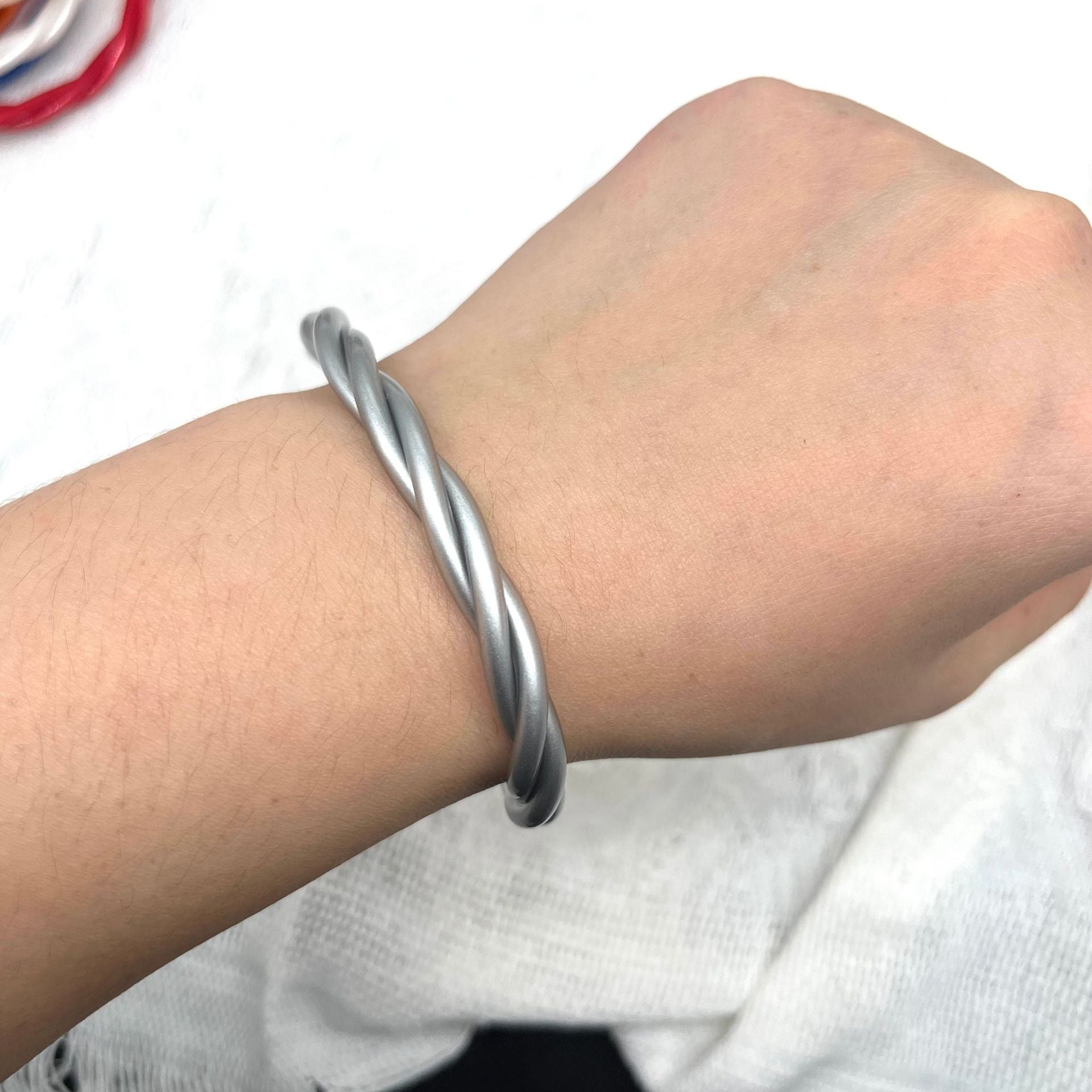 Wholesale Twisted Rope Design Silicone Bracelet