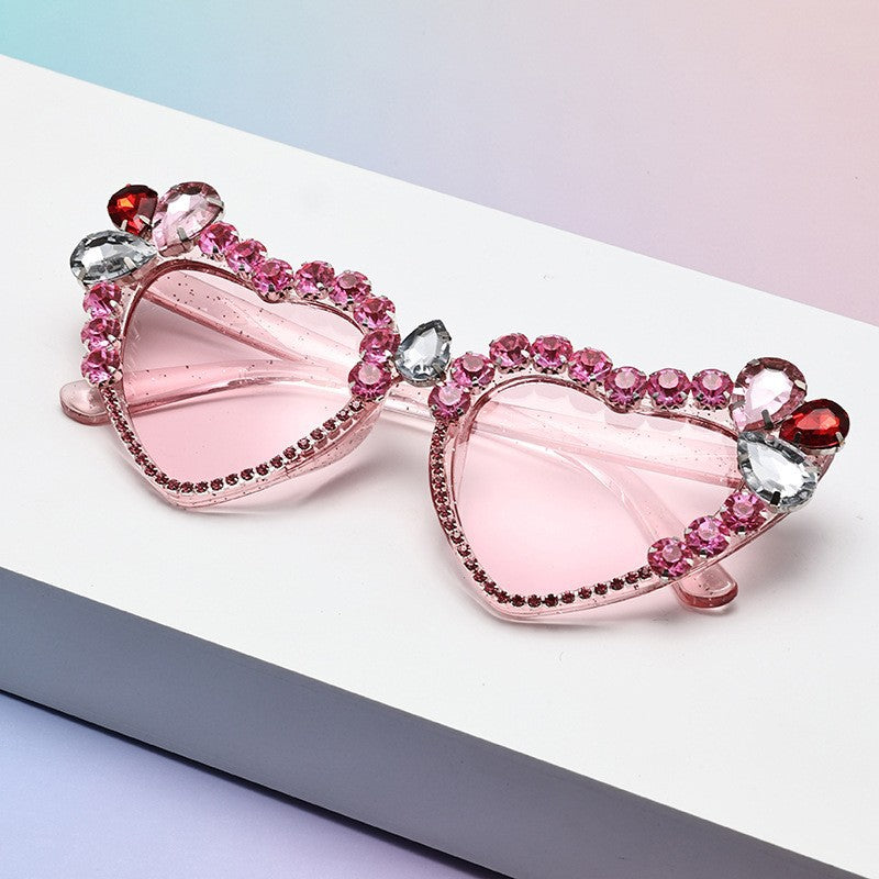 Wholesale Cat's eye diamond heart sunglasses