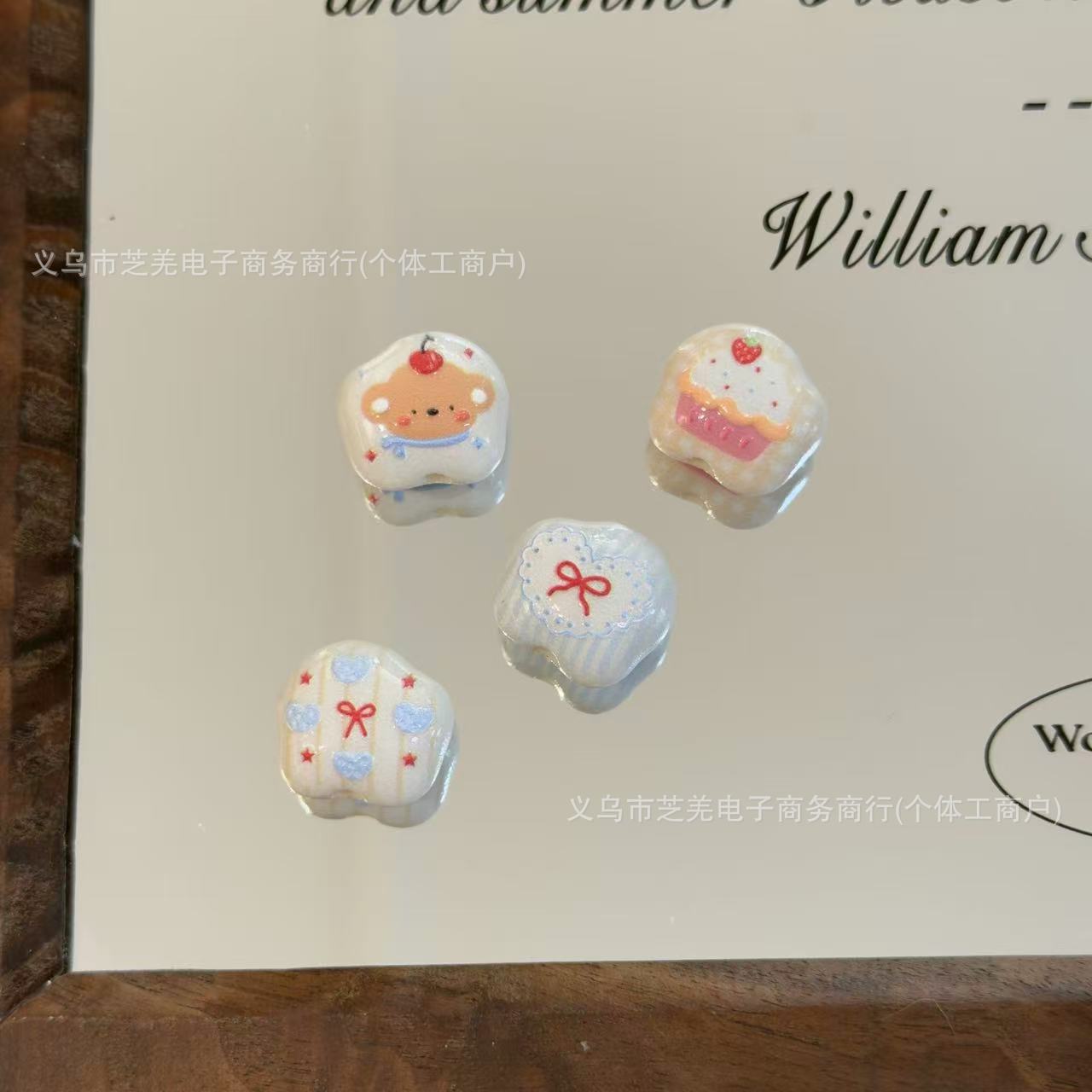 Wholesale 10pcs Embossed Bow Cake Bear Frangipani Acrylic Beads