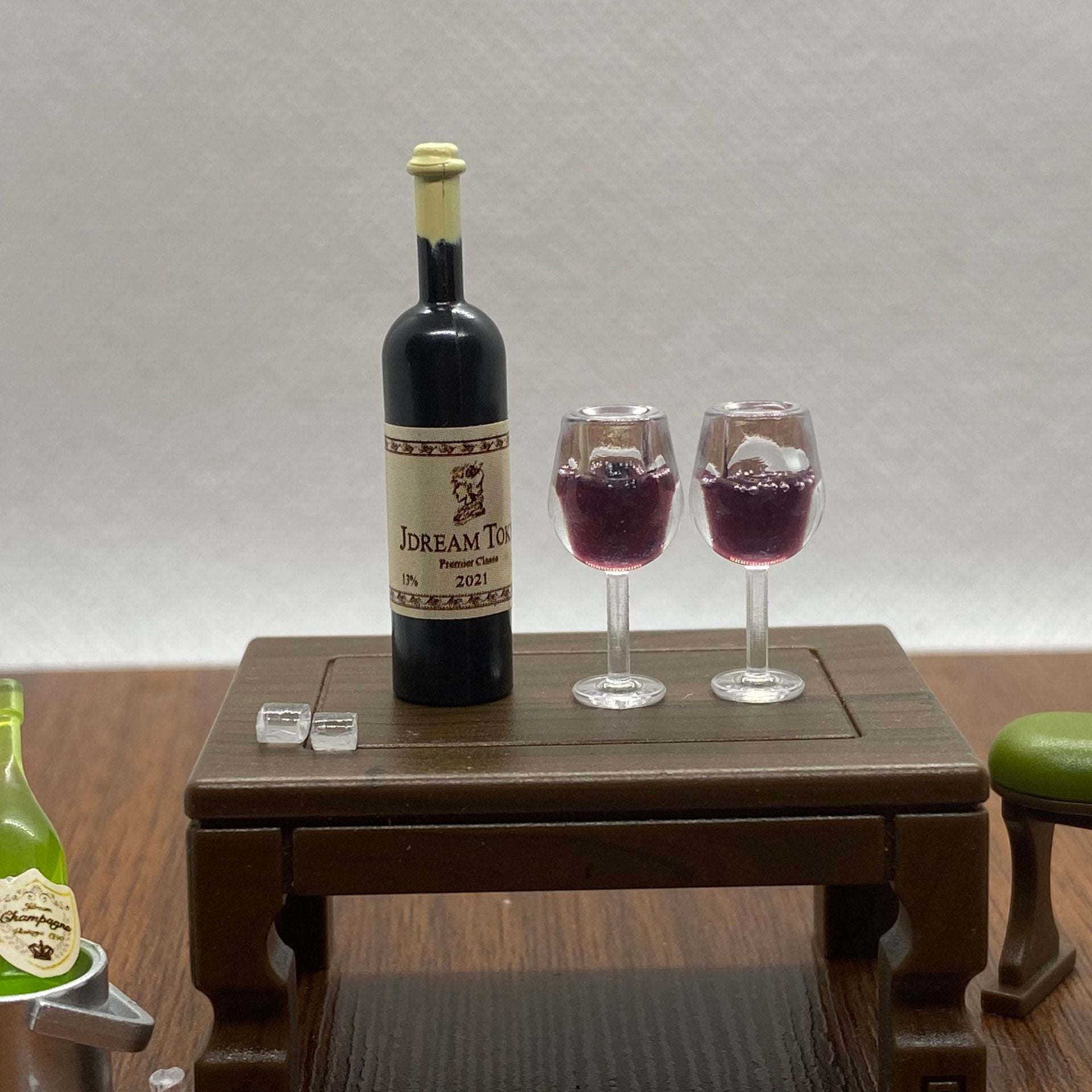 Wholesale mini simulation beer box beverage box model ornaments