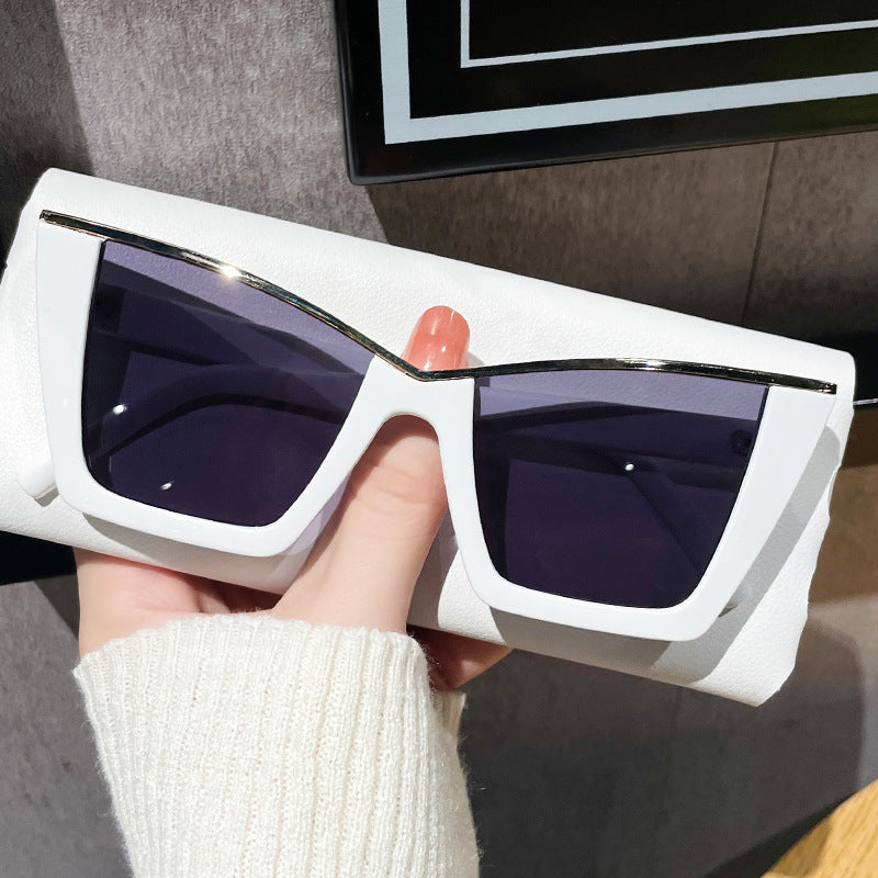 Wholesale Fashionable Cat Eye Gold Inlaid Anti-UV Simple Sunglasses