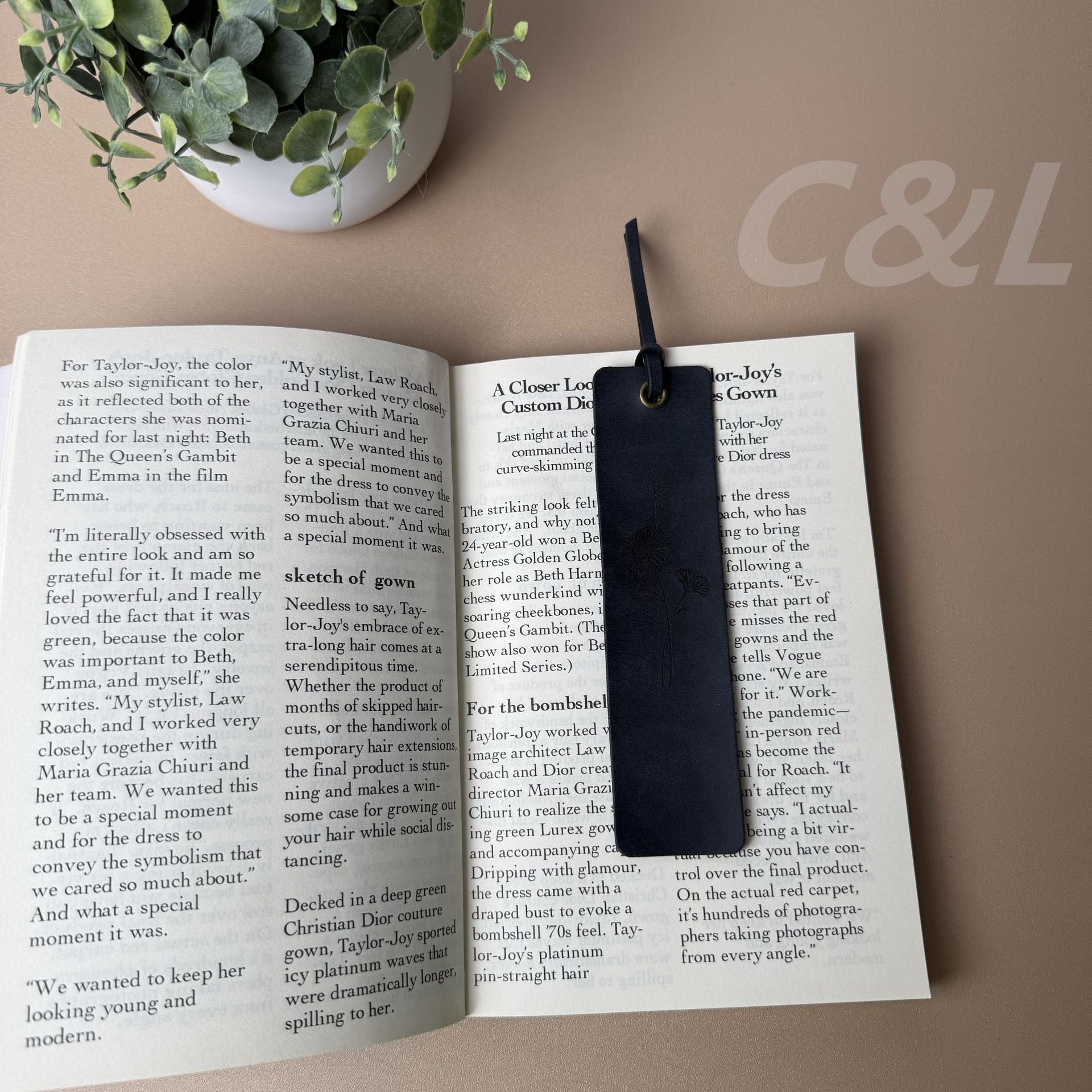 Wholesale explosion personalized leather bookmark