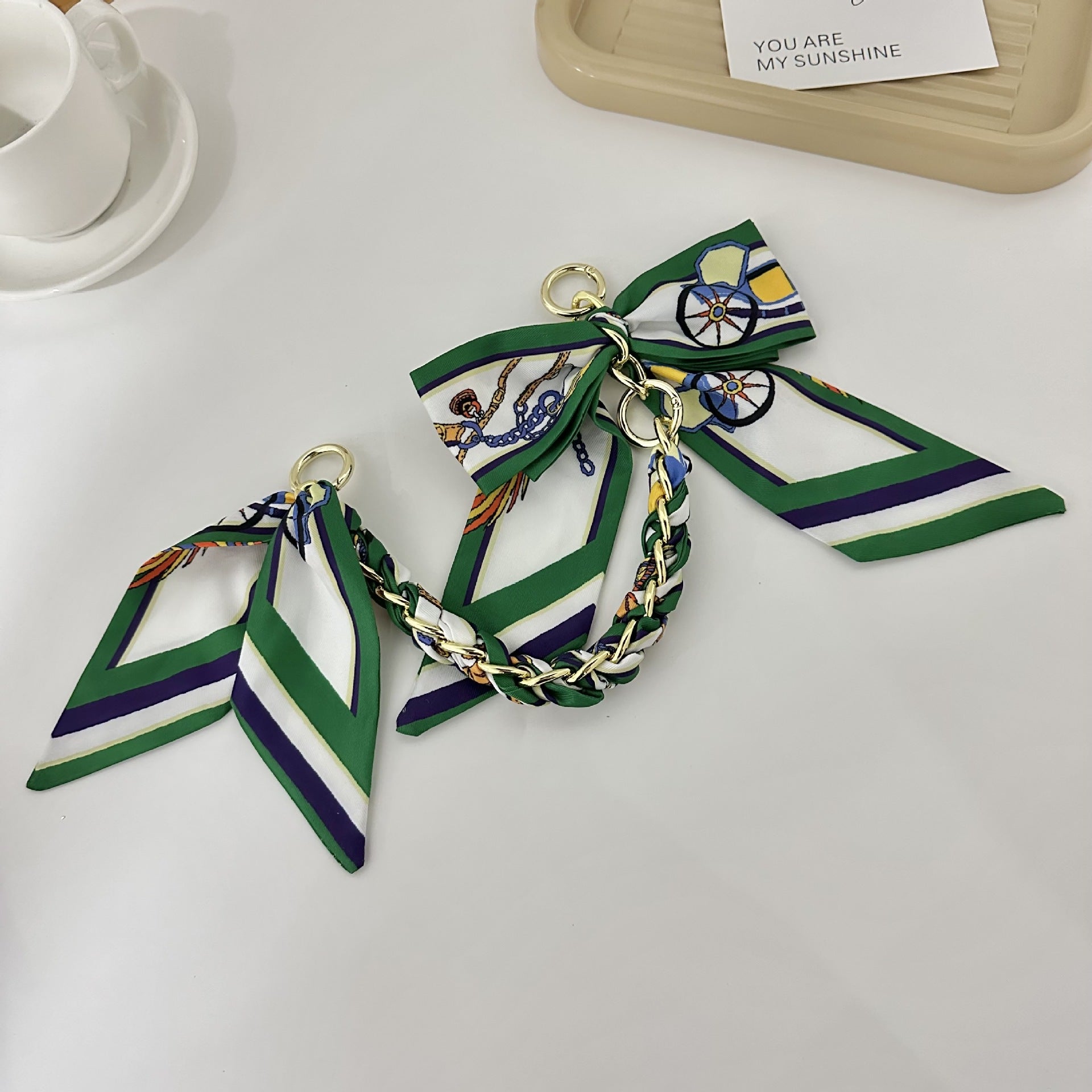 Wholesale Swallowtail Bow Metal Chain Keychain