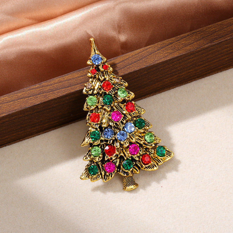 Wholesale Christmas brooch with rhinestones and oil-drop alloy,  high-grade brooch.