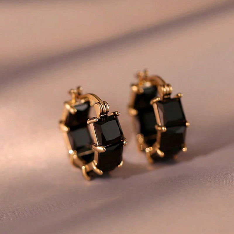 Wholesale Modern Black Zircon Geometric Ear Hoops Electroplated Alloy Fashion Accessory Party Gift Boutique Resale
