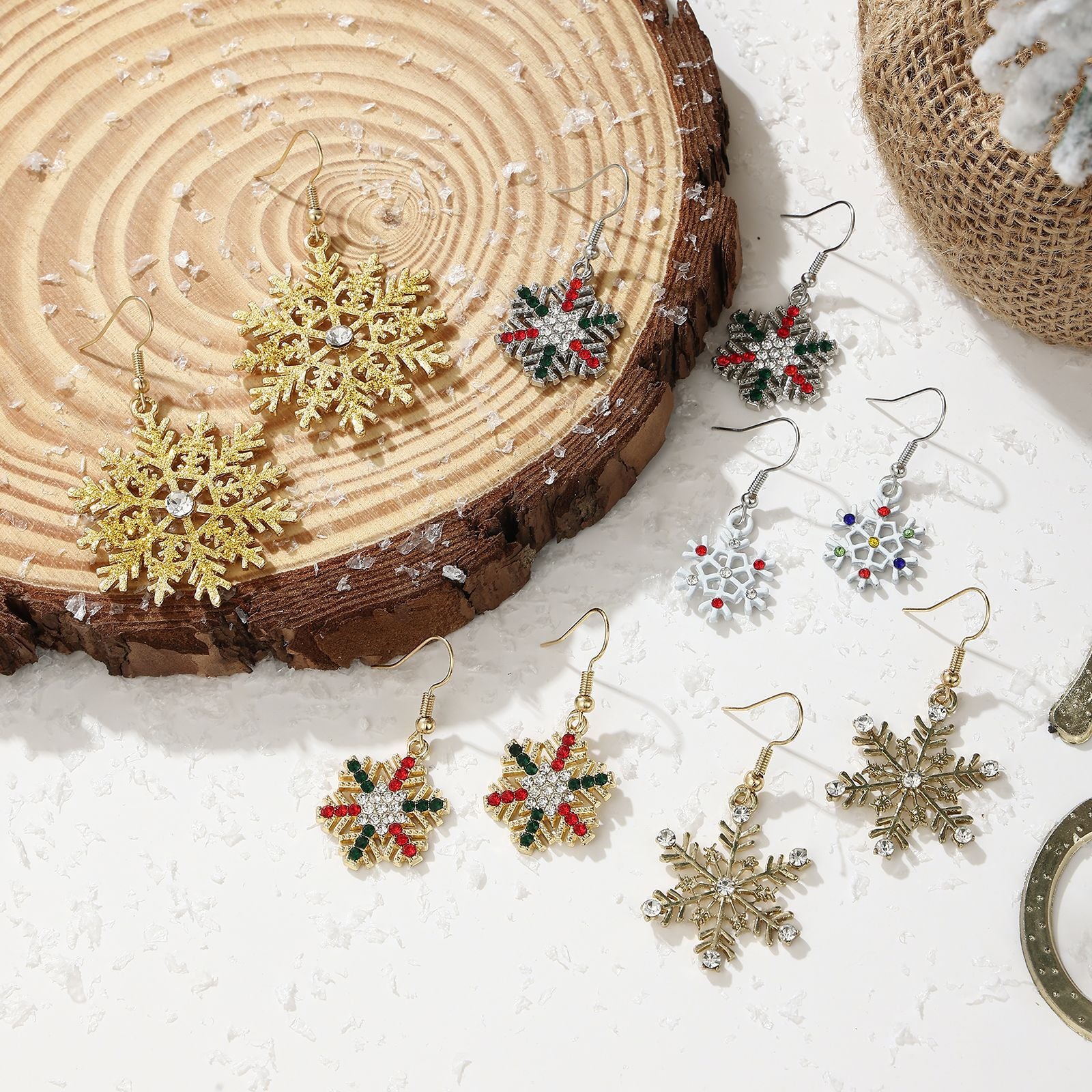 Wholesale Chic Christmas Snowflake Earrings For Women Zinc Alloy Rhinestone Fashion Jewelry Party Gift
