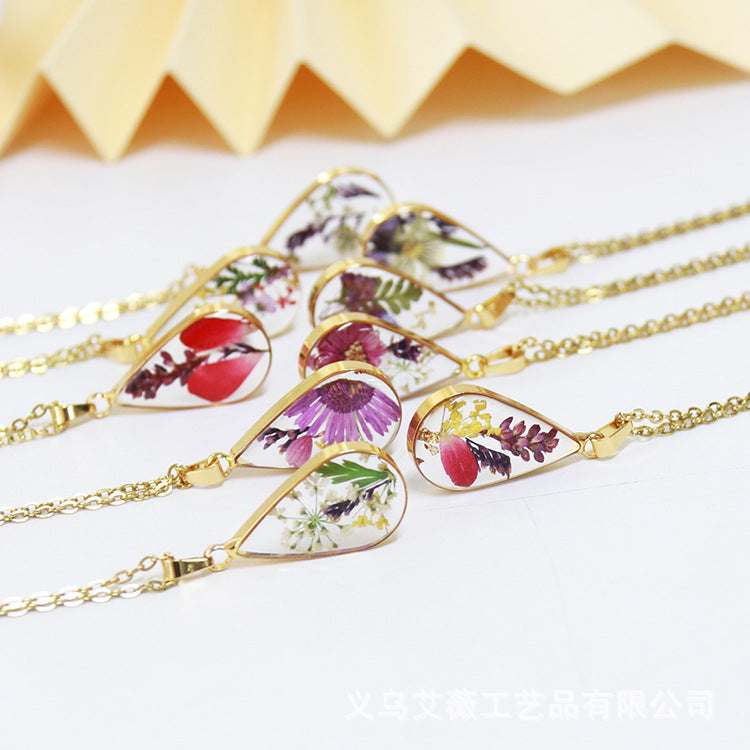 Wholesale 6pcs Teardrop-shaped Real Flower Fashion Necklace