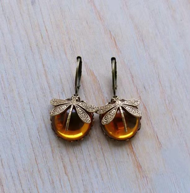 Wholesale Vintage Small Dragonfly Pattern Alloy Moonstone Earrings