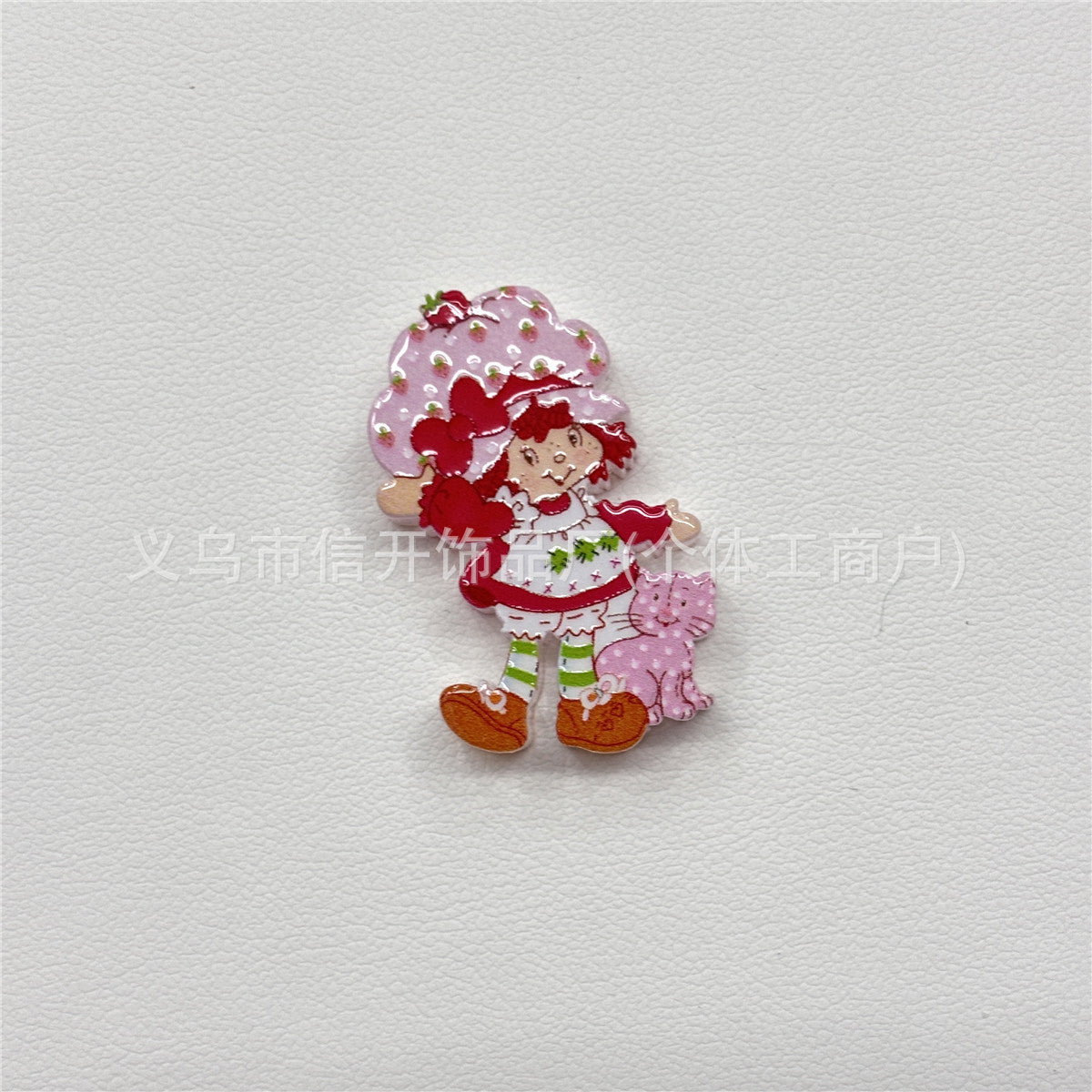 Wholesale 100pcs Acrylic Strawberry Girl Cartoon Beads For DIY Phone Charms Keychains And Bag Accessories