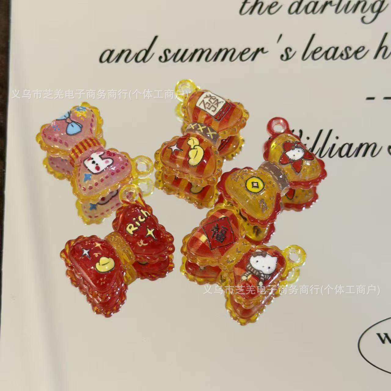 Wholesale 10pcs embossed fine flashing red bow tee acrylic beads OLY Exclusive