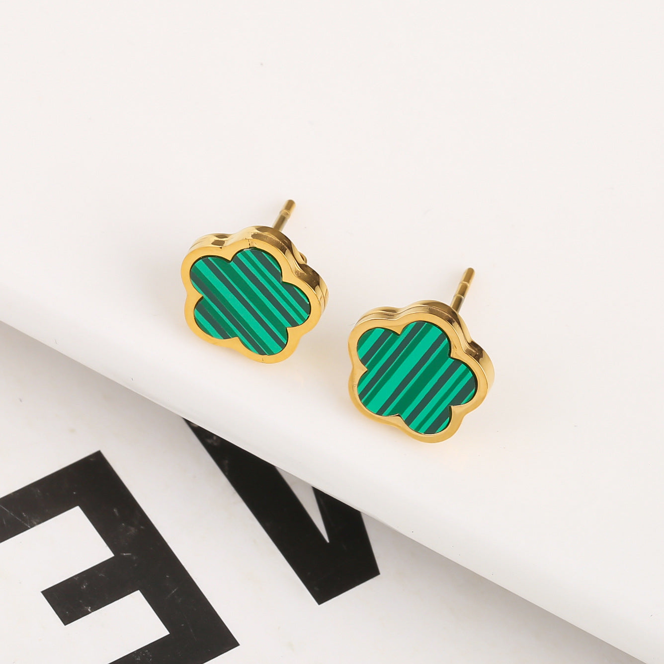 Wholesale Stainless Steel Plant Fritillaria Five Leaf Petal Bracelet Necklace Set