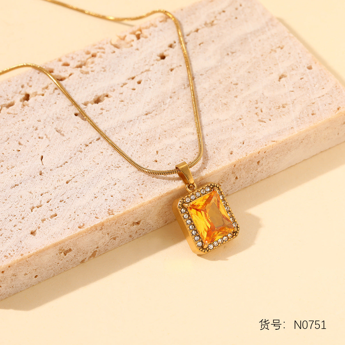 Wholesale Stainless steel diamond inlaid necklace for women