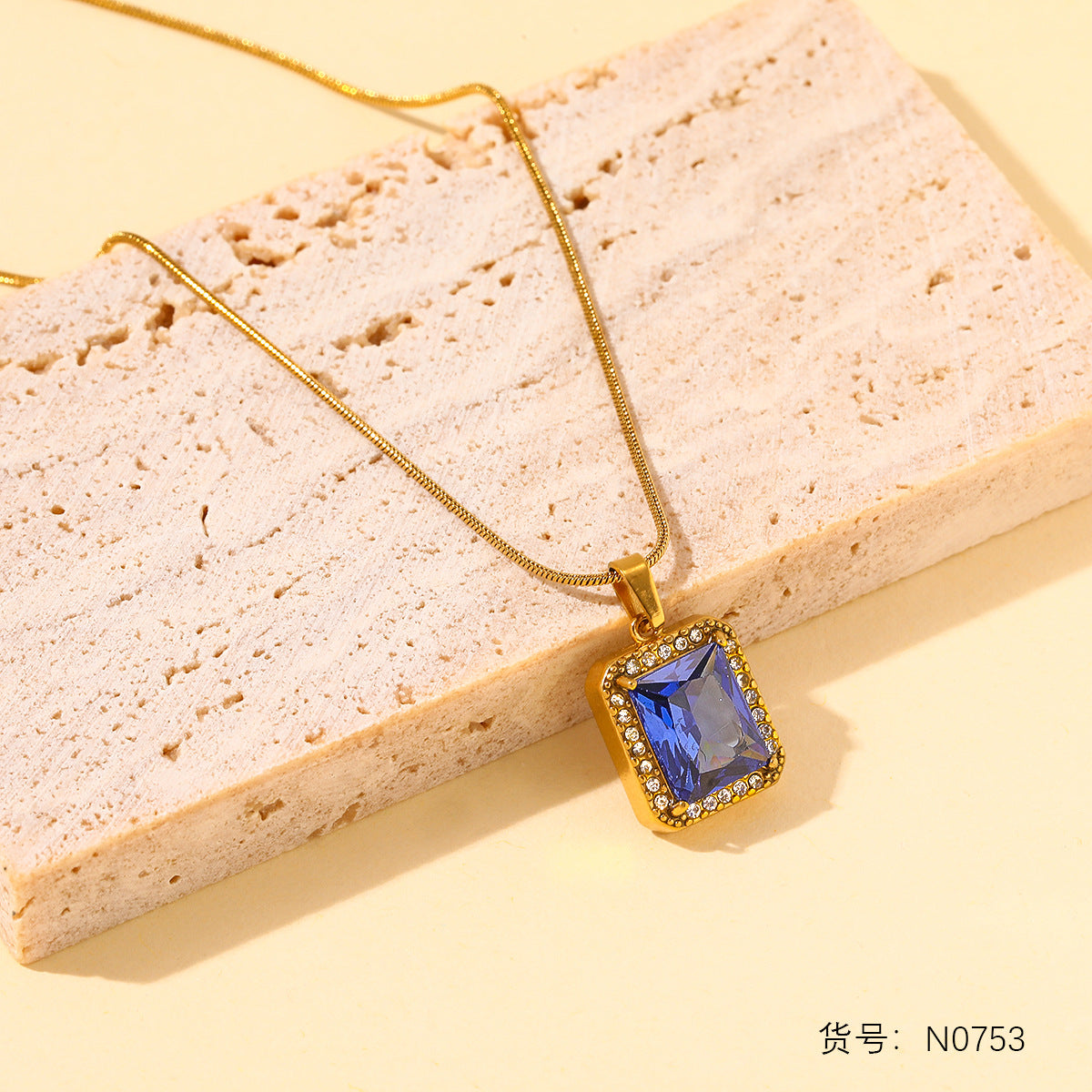 Wholesale Stainless steel diamond inlaid necklace for women