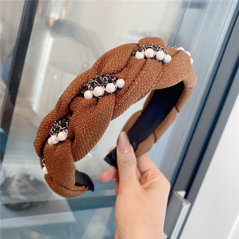 Wholesale Autumn and Winter Style French Retro Wide-brimmed High Skull Pearl Braided Headband
