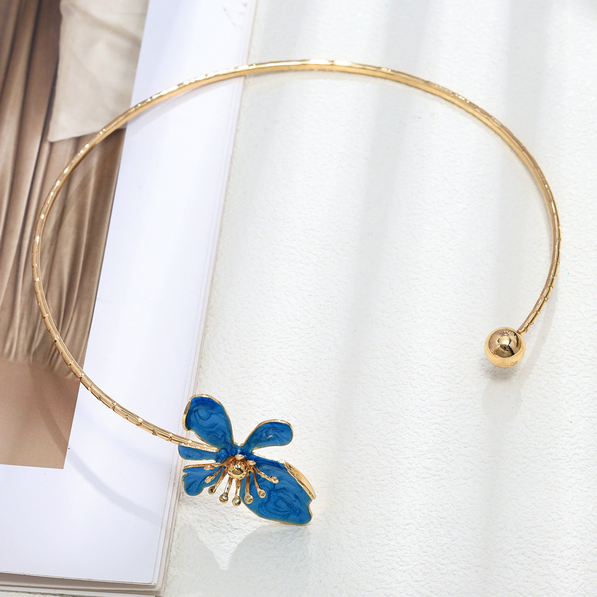 Wholesale Vintage Trendy Flower Choker Necklace For Women Alloy Pendant Jewelry Chic Everyday Fashion Accessory Gift
