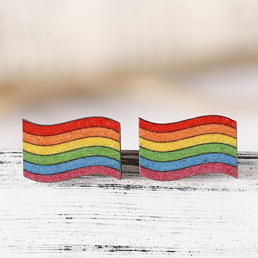 Mes de orgullo al por mayor Rainbow Gay Star Heart Flag Pendientes de madera