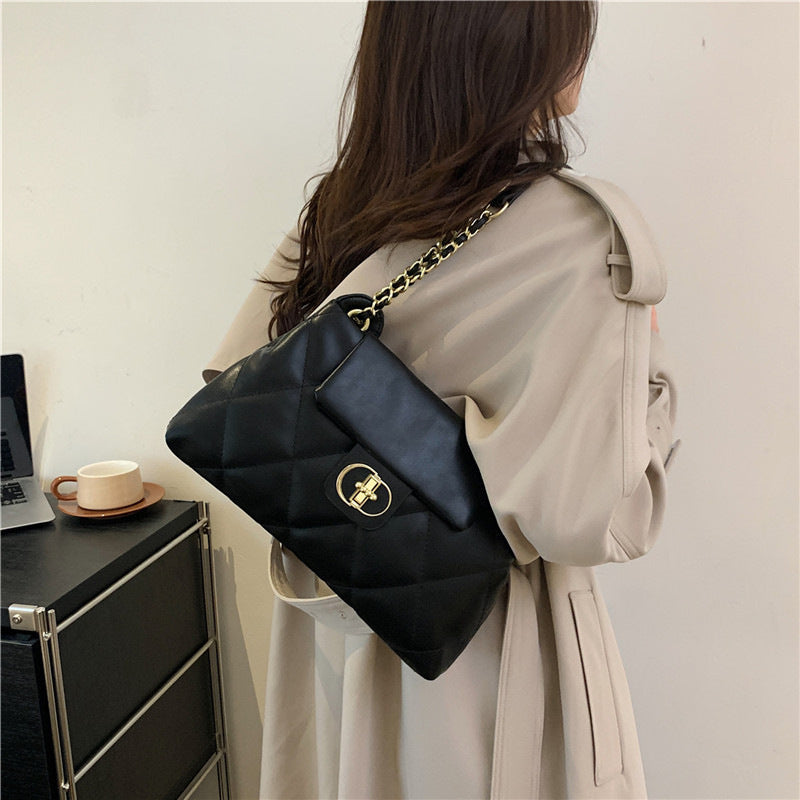 Wholesale Fashion One-shoulder Handbag Crossbody Chain Soft Pu Leather Small Square Bag