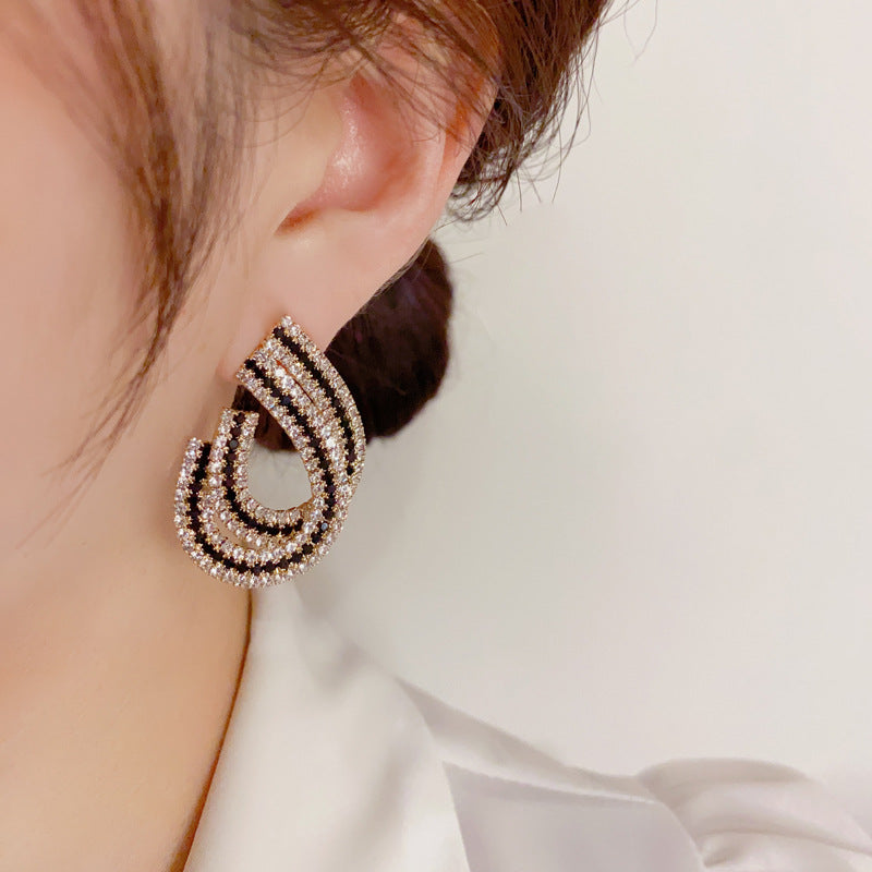 Wholesale Micro Inlaid Full Diamond C-shaped Copper Earrings