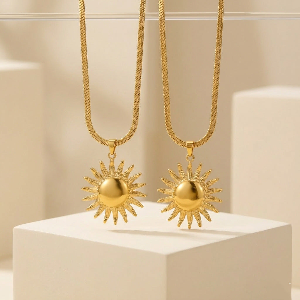 Wholesale  Sun Pendant Blade Stainless Steel Necklace Light Luxury Titanium Steel Necklaces