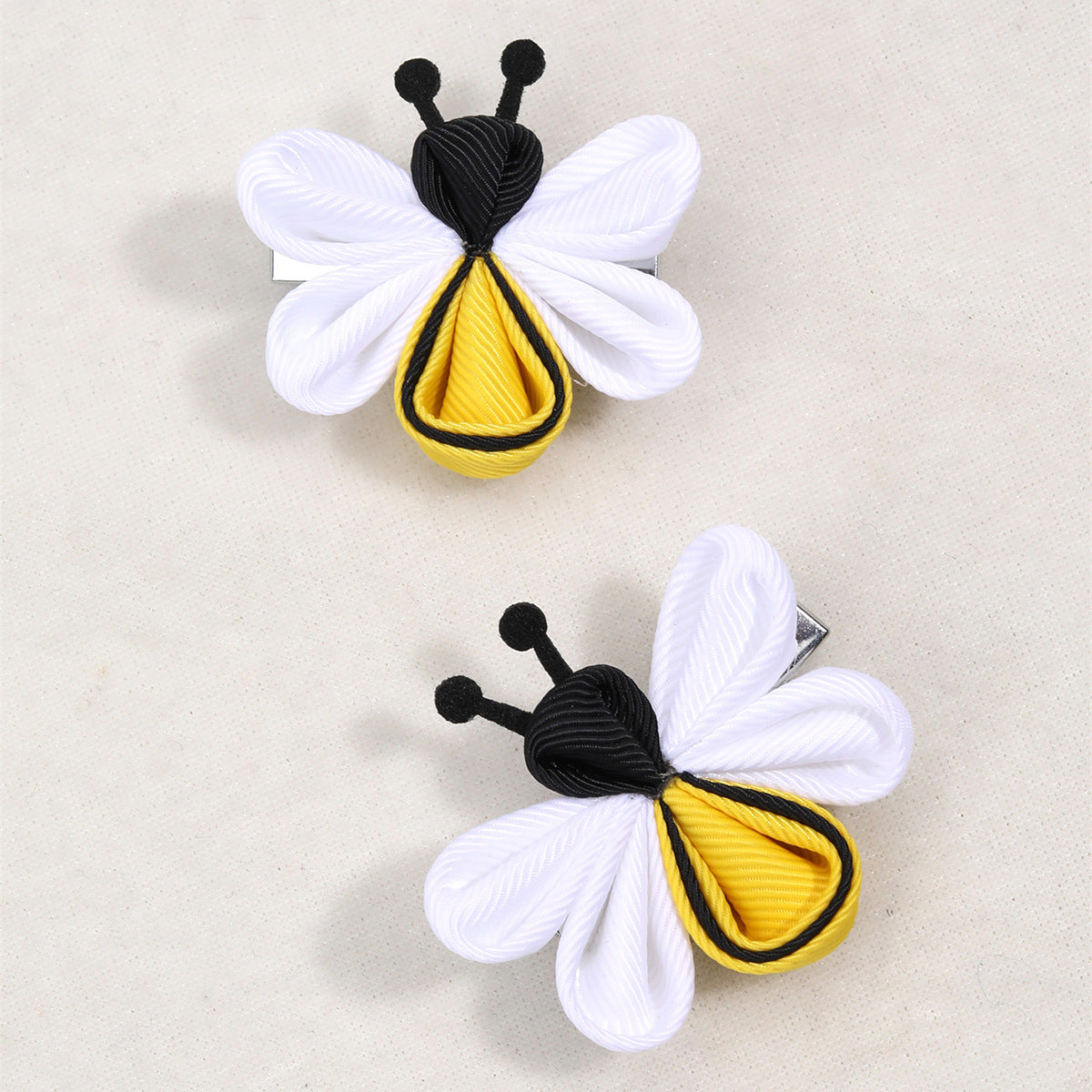 Wholesale 20pcs/pack children' s hair accessories all-match fresh hairpin cute bee ribbon bow hairpin